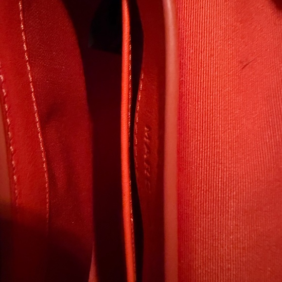 Used Orange Marc Jacob’s Leather Crossbody Bag - Picture 4 of 6